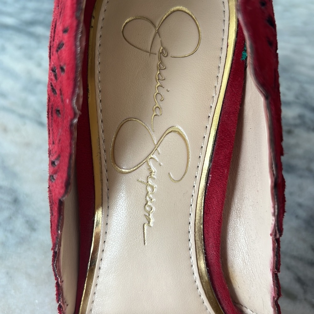 Jessica Simpson beautiful red suede heels - Picture 3 of 6